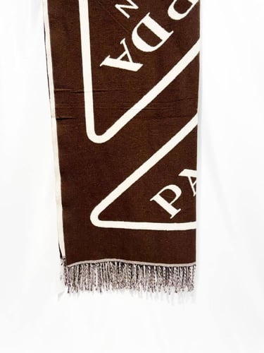 شال برادا تو فيس