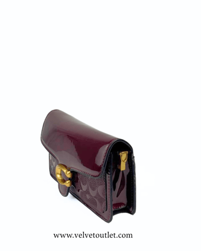 شنطة كوتش احمر