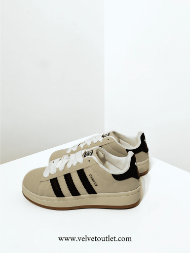 اديداس كامبوس - بيج وأسود