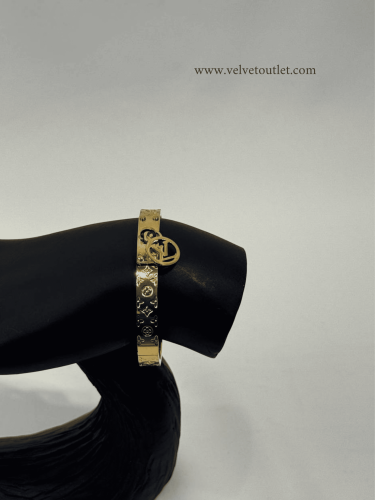 اسوارةLV