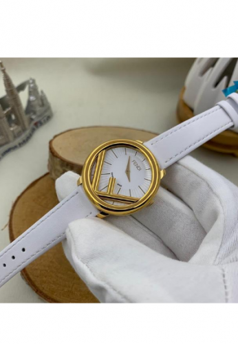 فيندي جلد اطار ذهبي