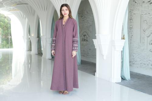 Winter abaya with embroidery on the sleeves