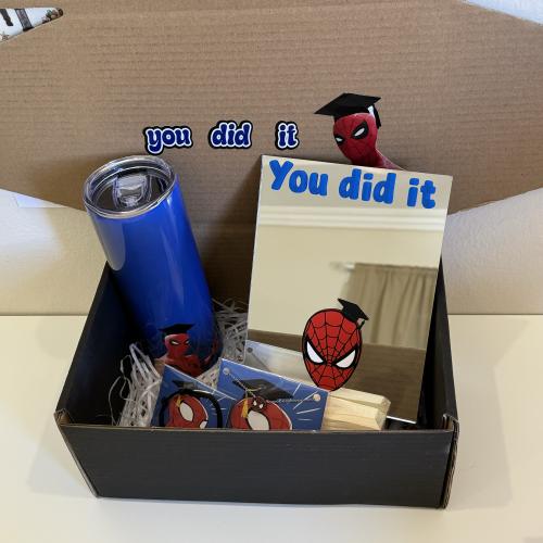 بوكس سبايدرمان التخرج