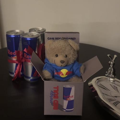 ميداليه دبدوب ريد بول