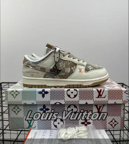 شوز Nike. Lv