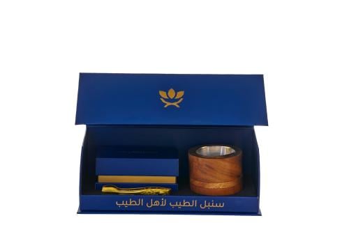 صندوق إهداء عود طبيعي: فخامة ورائحة لا تُنسى