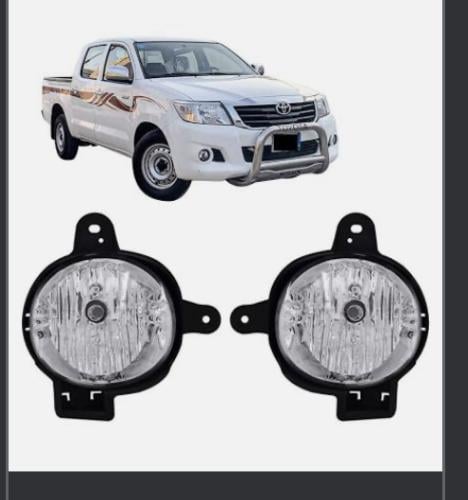 طقم كشافات ضباب هايلوكس من2012 -2015درجة اولى