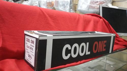 تضليل عازل وسط كرتون