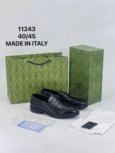 Gucci Monogram Classic Loafer