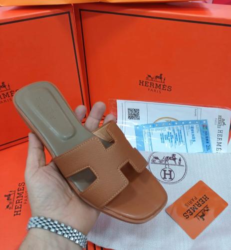 Oran sandal