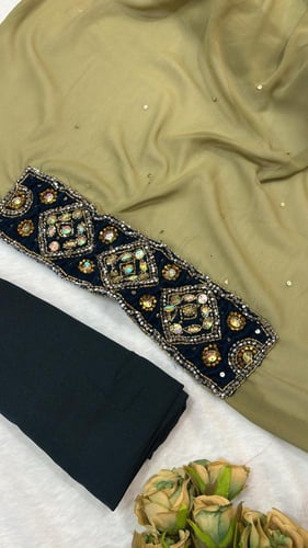 الموديل البلوشي شيفون على مخمل شغل يدوي فاخرر مع ش...