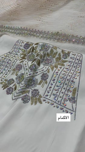 ثوب خليجي تور مطرز ومتروس كرستال مع البطانه
