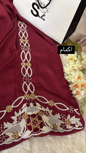 حرير ايطالي مطرز ومتروس كرستال لين الحاشيه