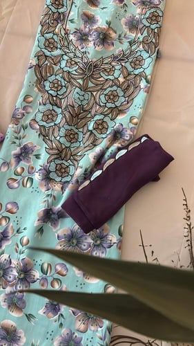 حرير اندنوسي مطرز ومرصع بالكرستال مع الطرحه