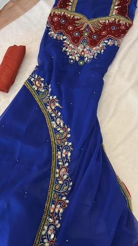 شيفون شغل يدوي ومخملي فاخر لين تحت مع شيله ساده (ب...