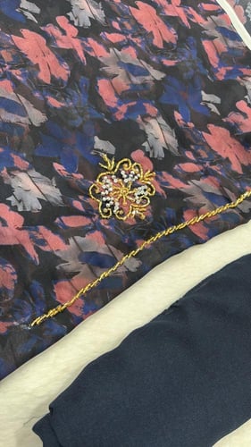 شيفون مشجر شغل يدوي خرز مع شيله ساده (بدون بطانه)