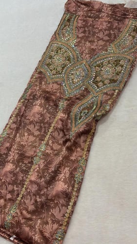 حرير ايطالي جاكار فاخر مطرز ومتروس كرستال