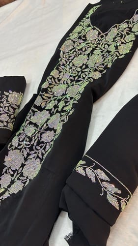 حرير الماس مع بشت شيفون موديل السروال بحزام متروس...