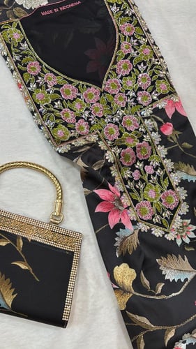 حرير ايطالي مطرز ومتروس كرستال مع الشنطه