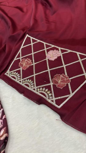 حرير ايطالي مطرز ومتروس كرستال مع البطانه