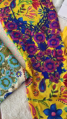 حرير ايطالي ملكي متروس كرستال مع الشيله