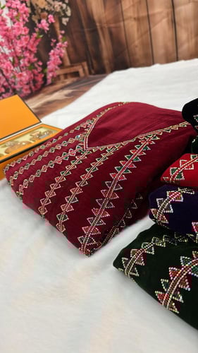 مخمل شتوي متروس كرستال ملون امام وخلف