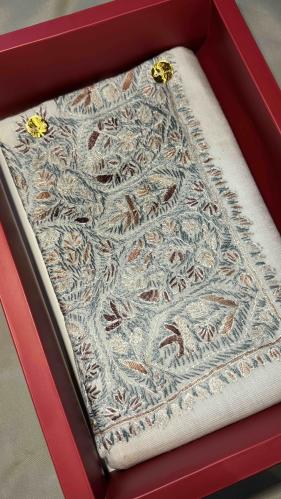 Cashmere shawl - II