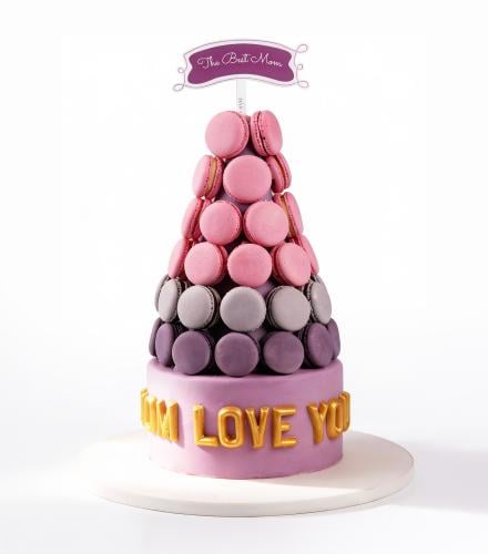 هرم ماكرون يوم الأم