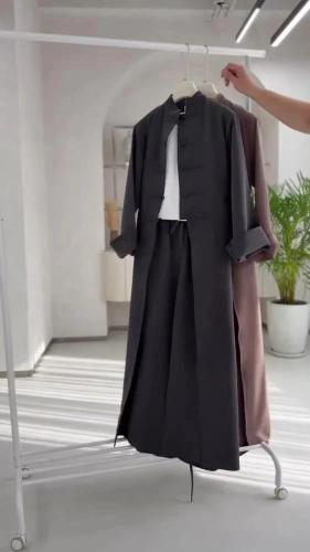 عباية SVRD تصميم صيفي رمادي