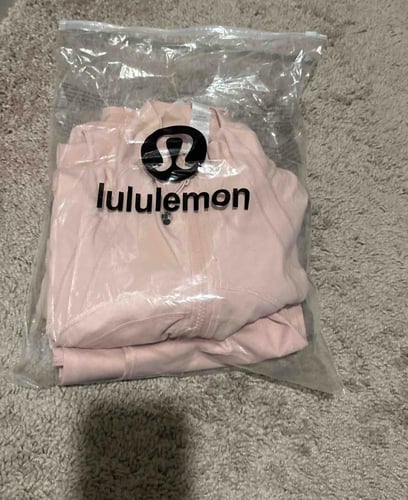 jacket lulumone -جاكيت لولو ليمون