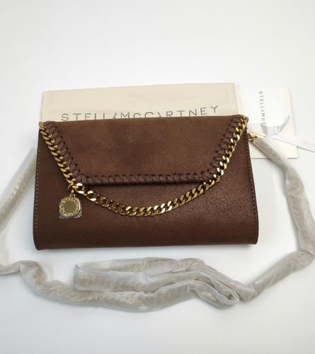 16. Stella McCartney -شنطة ستيلا ماركتني طبق الإصل