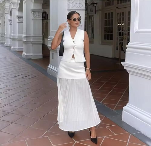 بدله نسائية