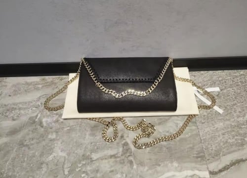 16. Stella McCartney -شنطة ستيلا ماركتني طبق الإصل