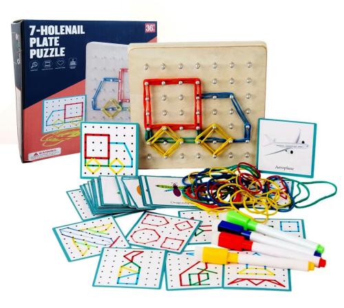 لوح خشبي مثبّت به مسامير ومجموعة من البطاقات ومطاط...