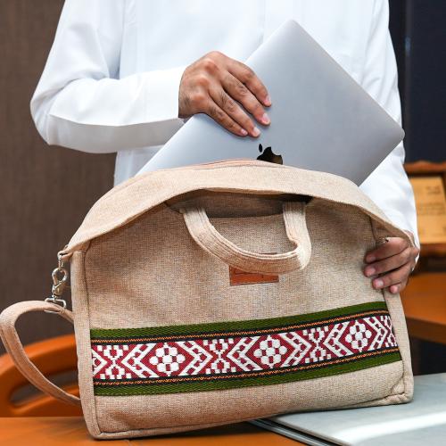 شنطة لابتوب بتصميم مميز من CadouNi