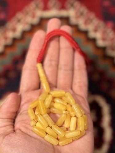 مسباح من كهرمان طبيعي