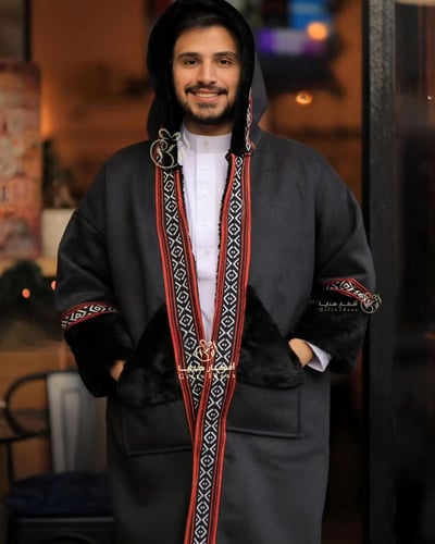 فروة رجالية فخمة باطراف السدو التراثي