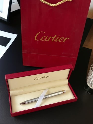 قلم كارتير رجالي بالاسم