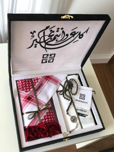 طقم هدية رجالية جفنشي للعيد