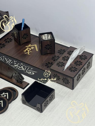 طقم مكتبي خشبي فاخر _ تصاميم ملكية خاصة