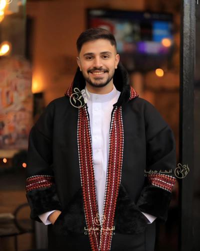 فروة رجالية فخمة باطراف السدو التراثي