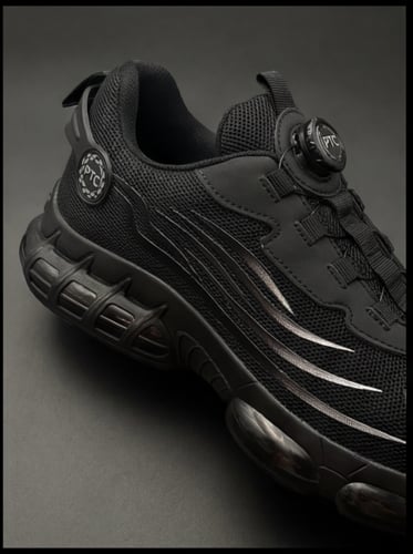 شوز PTC اسود مع بكرة