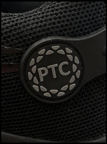 شوز PTC اسود مع بكرة