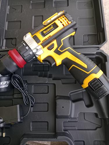 roxon دريل ١٢ فولت بطاريتين