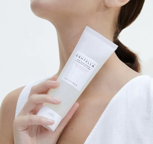 سكين 1004 - جل رغوي منظف ومفتح للبشرة من مدغشقر سن...