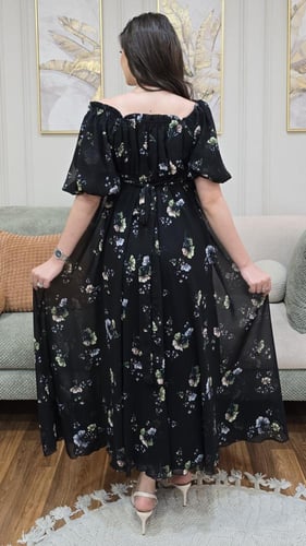 فستان أسود مشجر بأكمام منفوخة – لمسة من الأناقة ال...