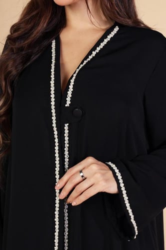 عباية شك يدوي بإضافة اللولو بتصميم أنيق قماش يابان...