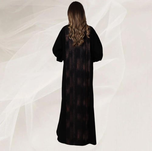 عباية بتفاصيل انيقة