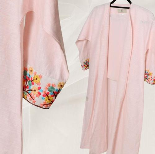 عباية لنن وردي مع إضافه كلفة للاطفال