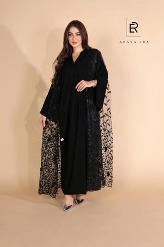 عباية مناسبات بتصميم فاخر